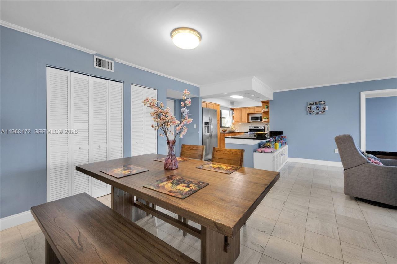 7300 Wayne Ave , Unit 405, Miami Beach, FL 33141 Photo