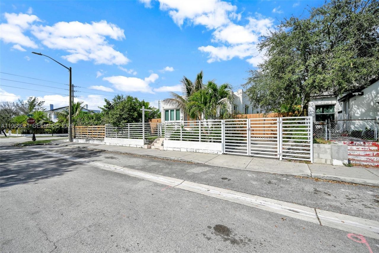 85 NW 47th Ter, Miami, FL 33127 Photo