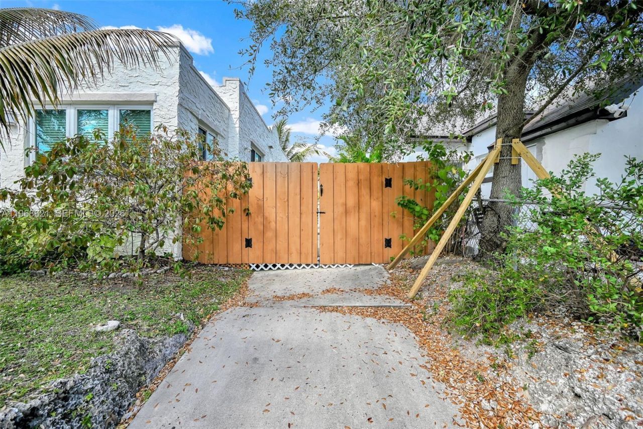 85 NW 47th Ter, Miami, FL 33127 Photo