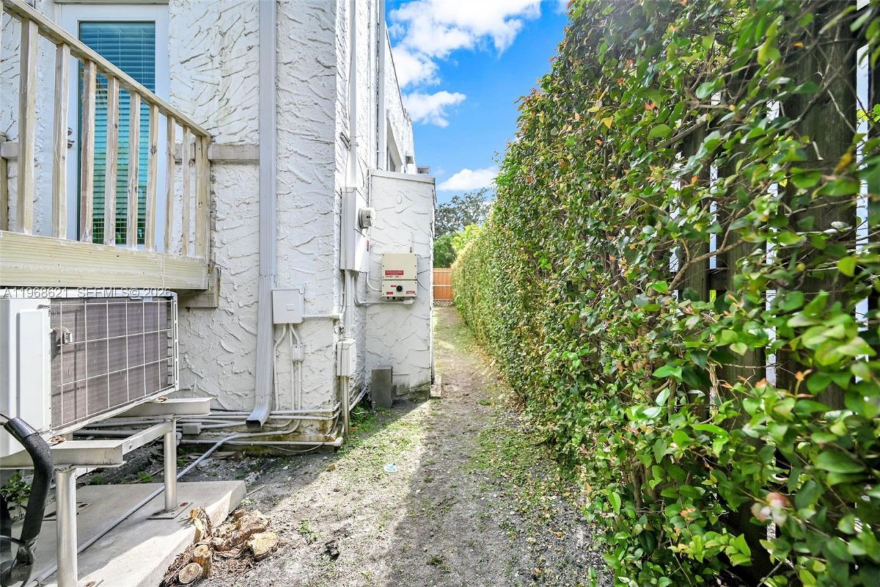 85 NW 47th Ter, Miami, FL 33127 Photo