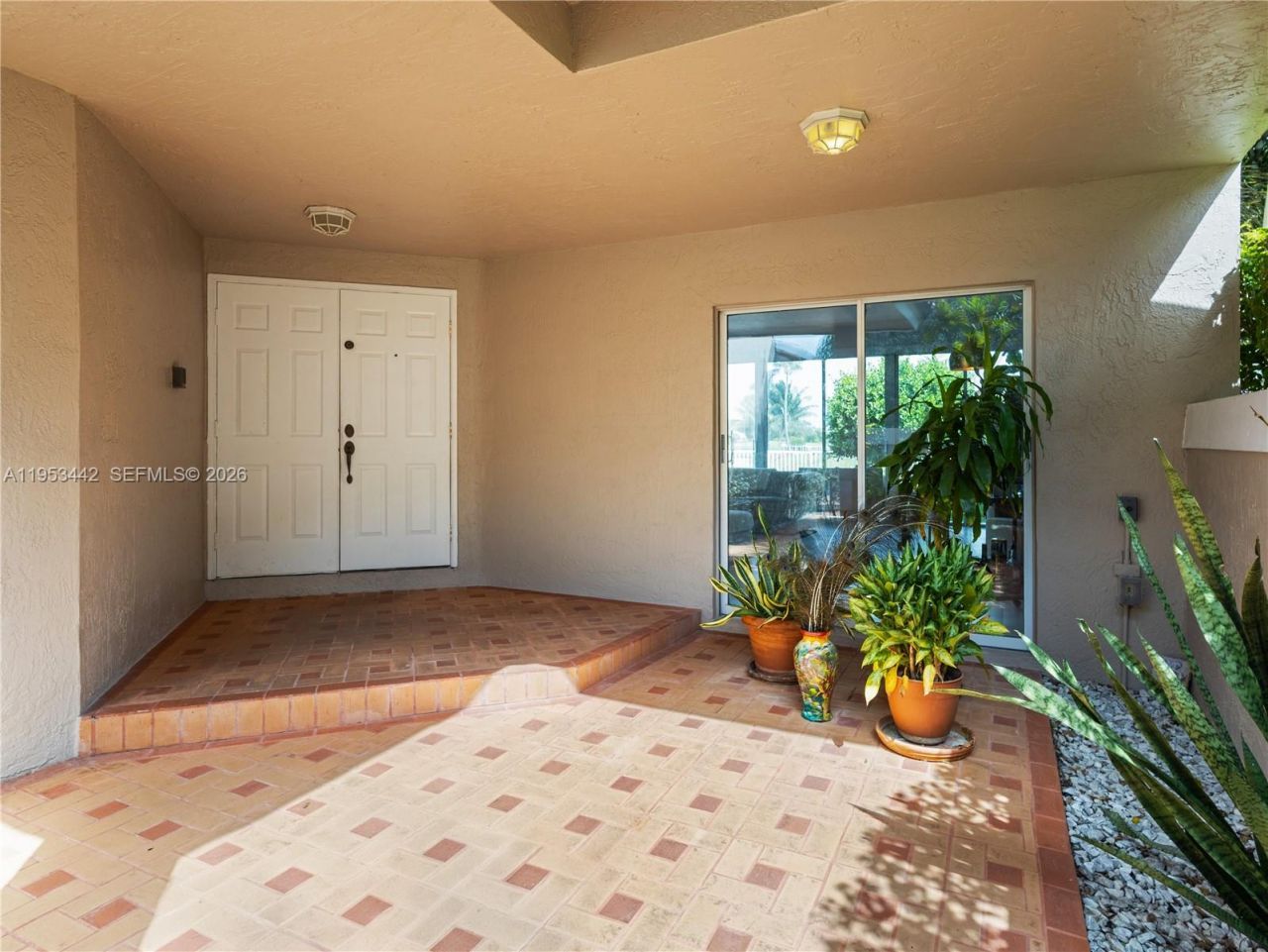 10465 NW 46th St, Doral, FL 33178 Photo