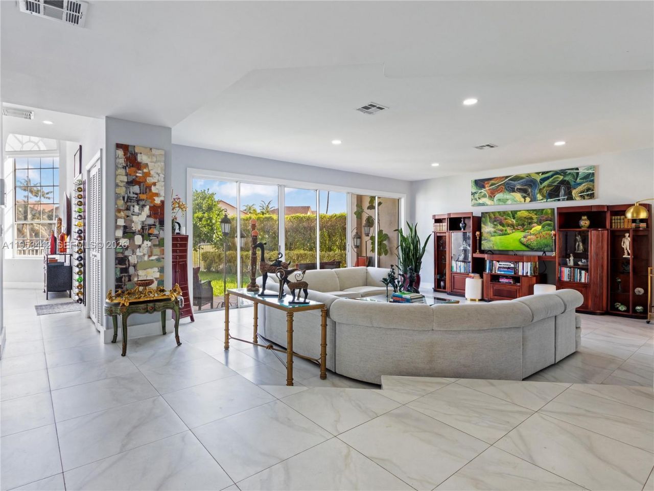 10465 NW 46th St, Doral, FL 33178 Photo