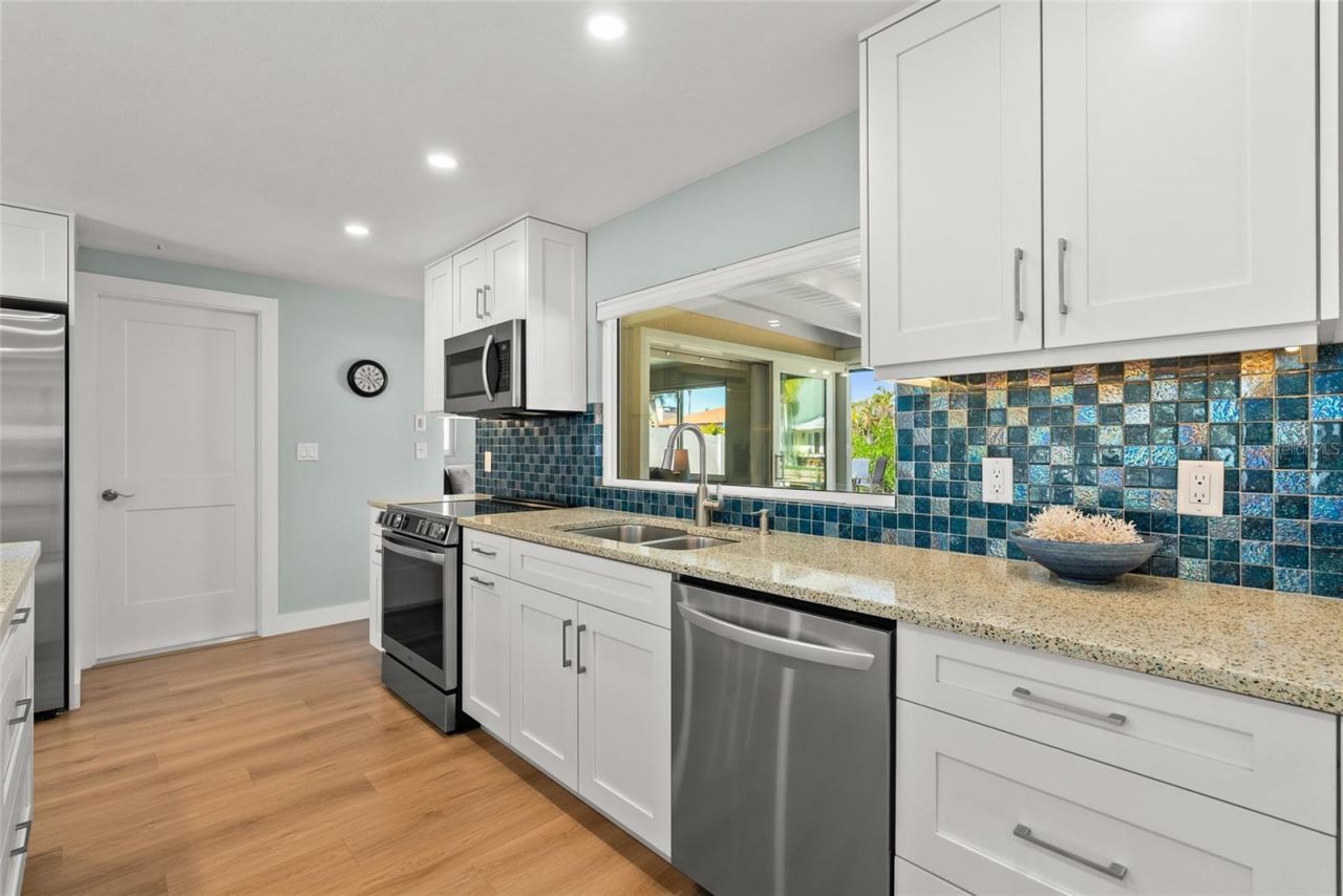 353 Avenida Leona, Sarasota, FL 34242 Photo