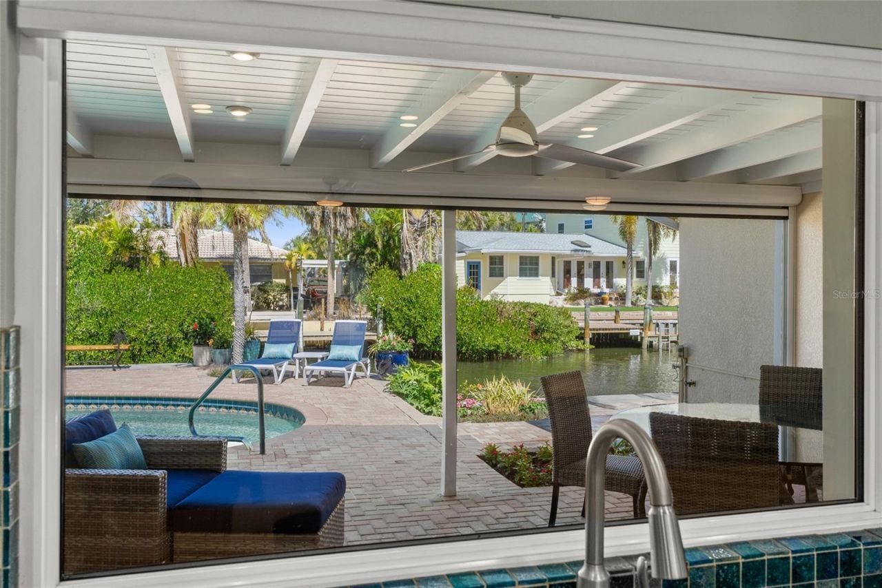 353 Avenida Leona, Sarasota, FL 34242 Photo