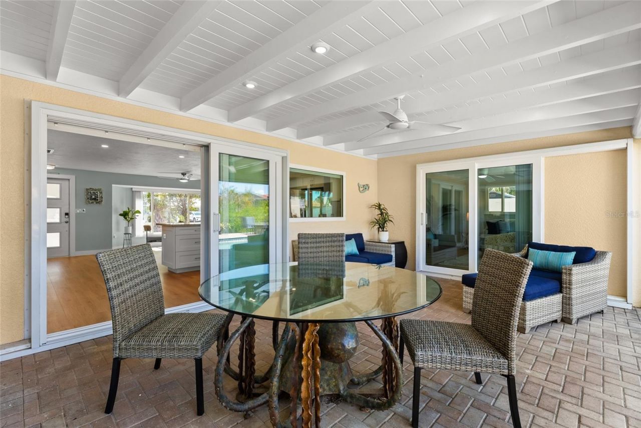 353 Avenida Leona, Sarasota, FL 34242 Photo