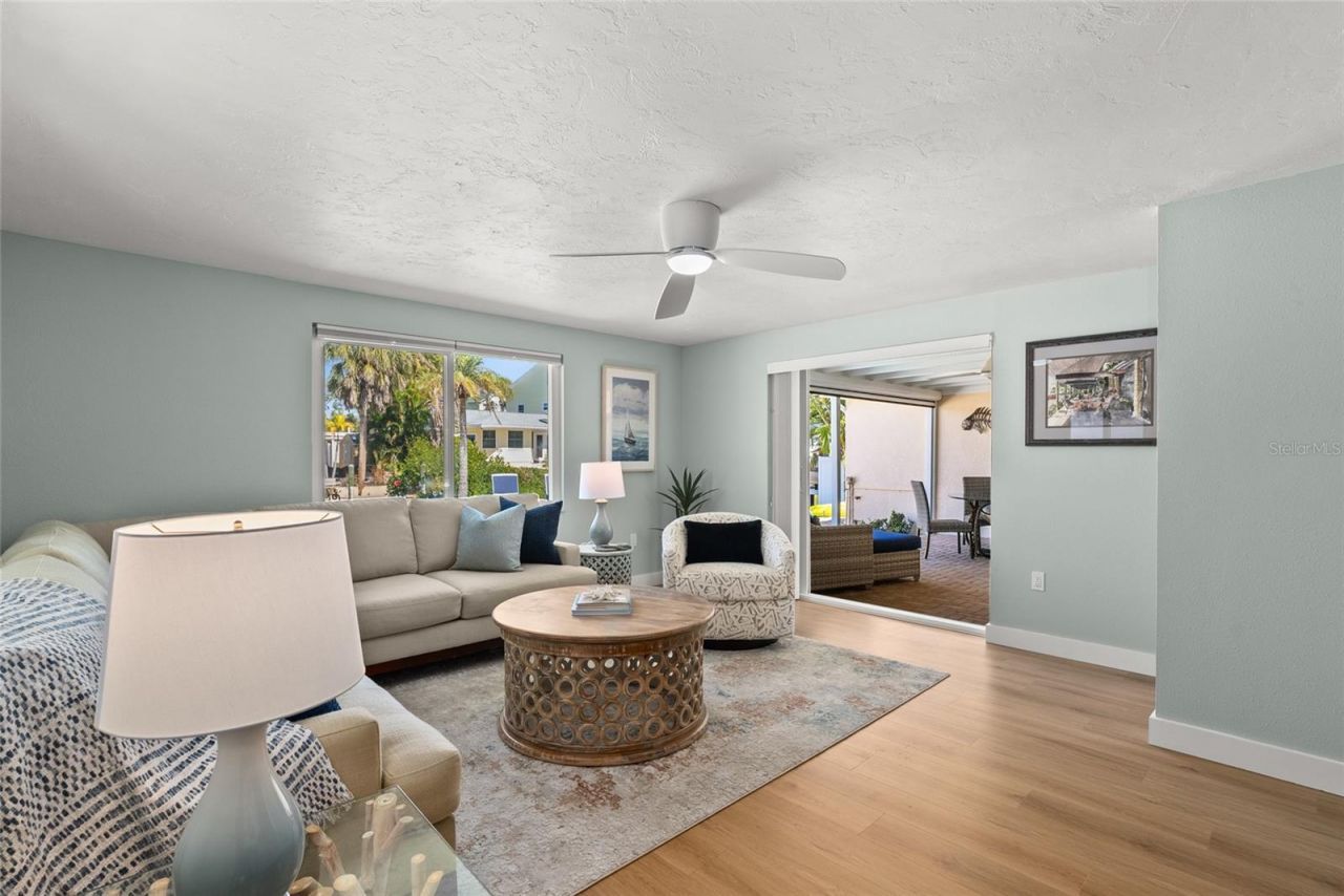 353 Avenida Leona, Sarasota, FL 34242 Photo