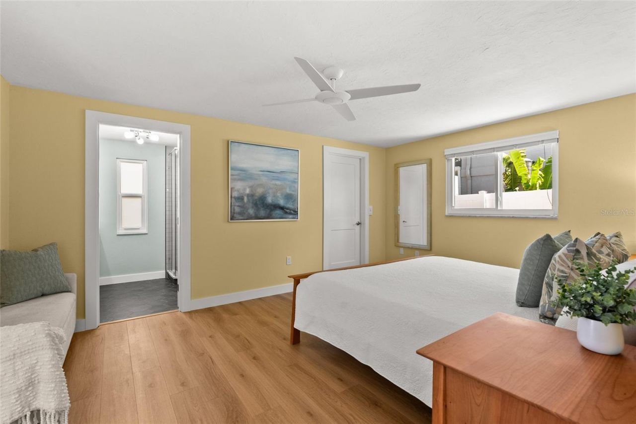 353 Avenida Leona, Sarasota, FL 34242 Photo