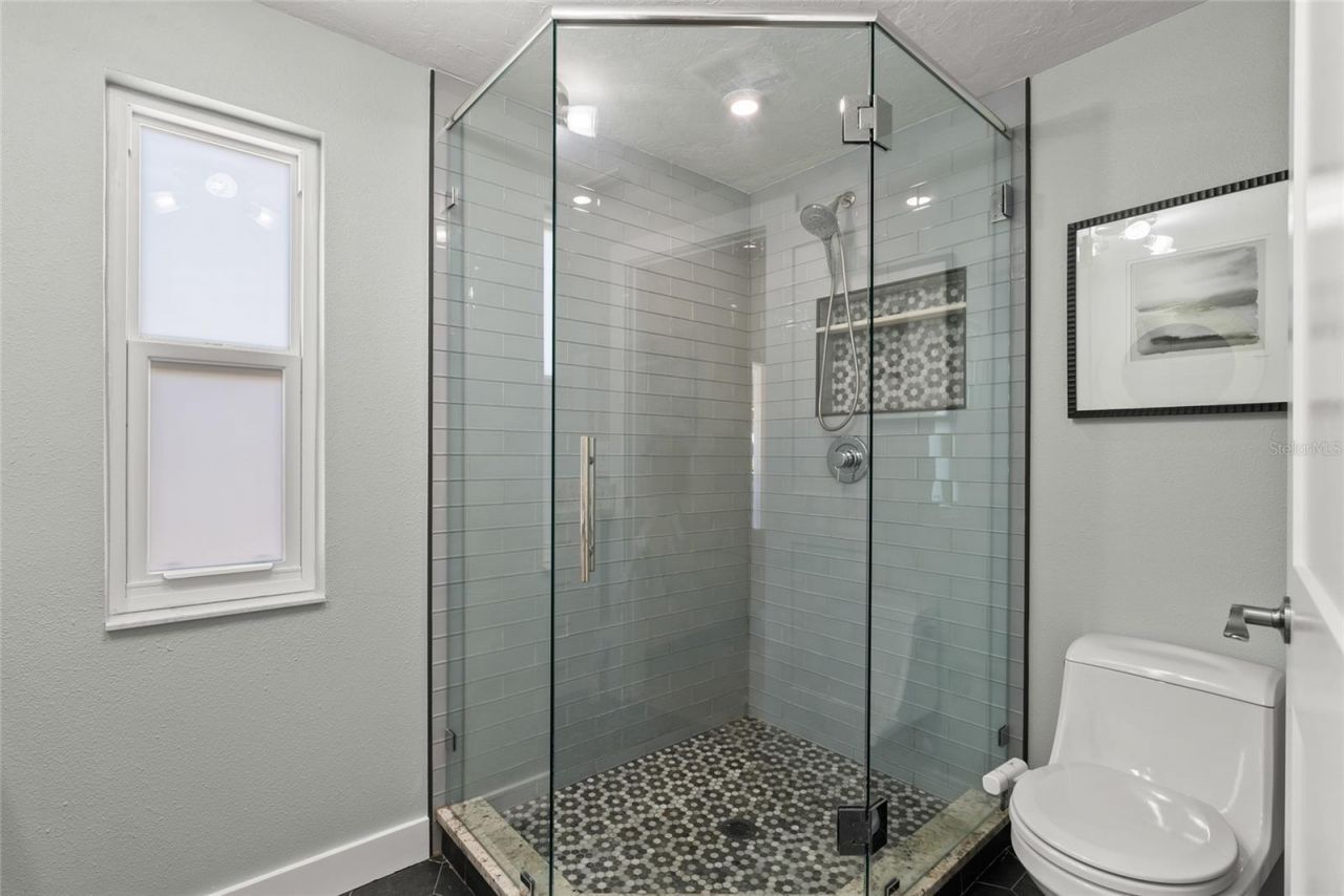 353 Avenida Leona, Sarasota, FL 34242 Photo