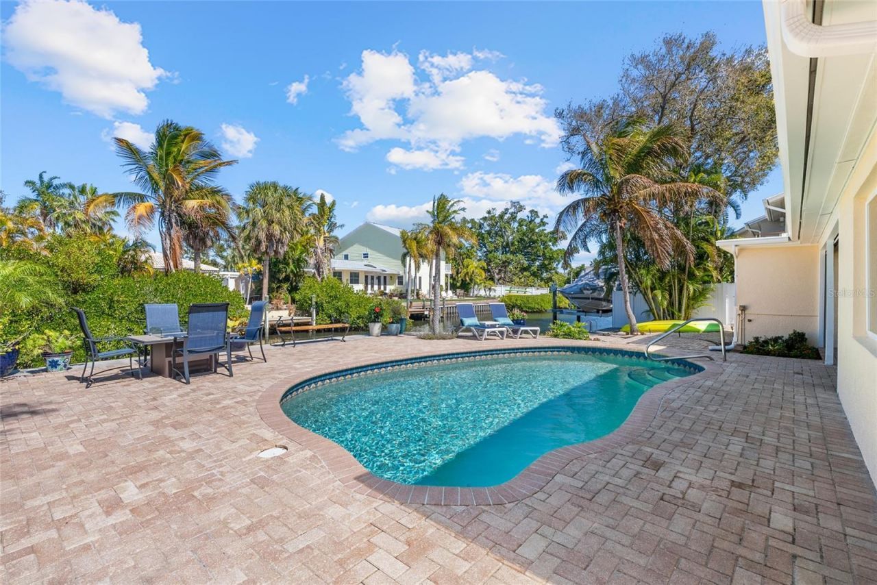 353 Avenida Leona, Sarasota, FL 34242 Photo