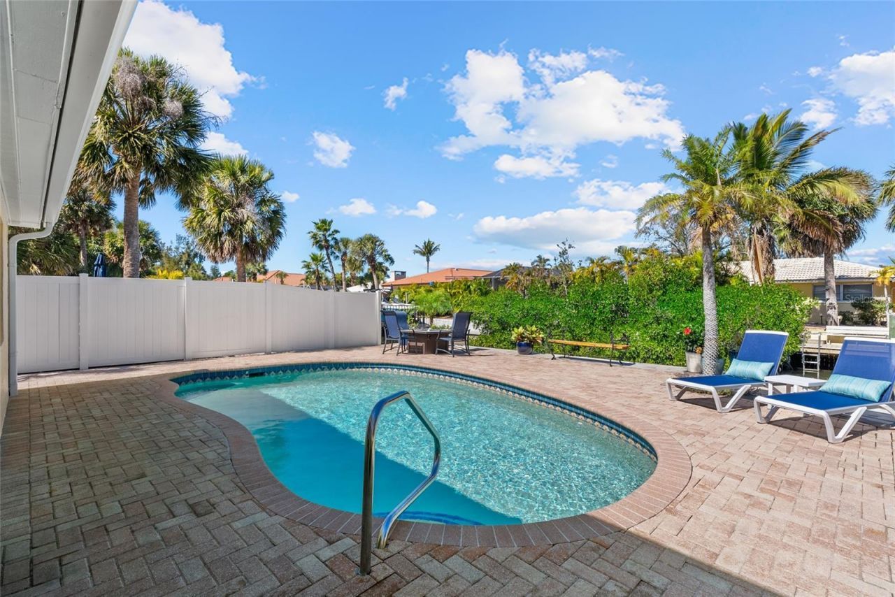 353 Avenida Leona, Sarasota, FL 34242 Photo