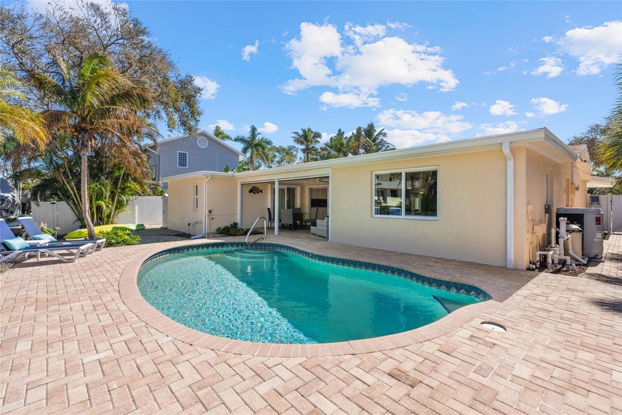 353 Avenida Leona, Sarasota, FL 34242 Photo