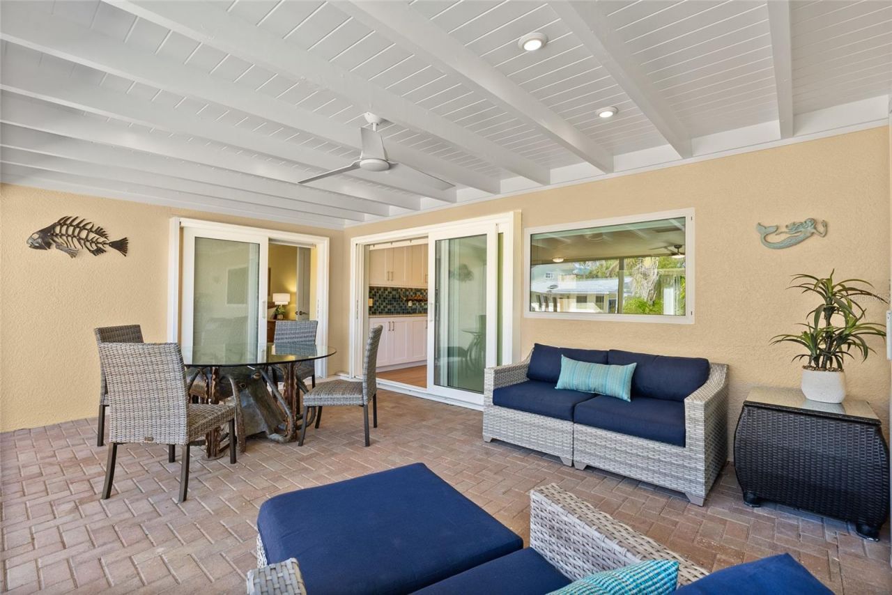 353 Avenida Leona, Sarasota, FL 34242 Photo