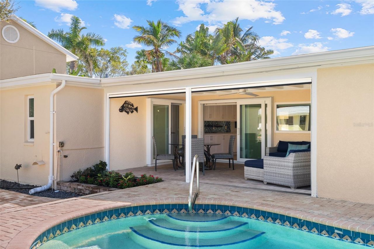 353 Avenida Leona, Sarasota, FL 34242 Photo