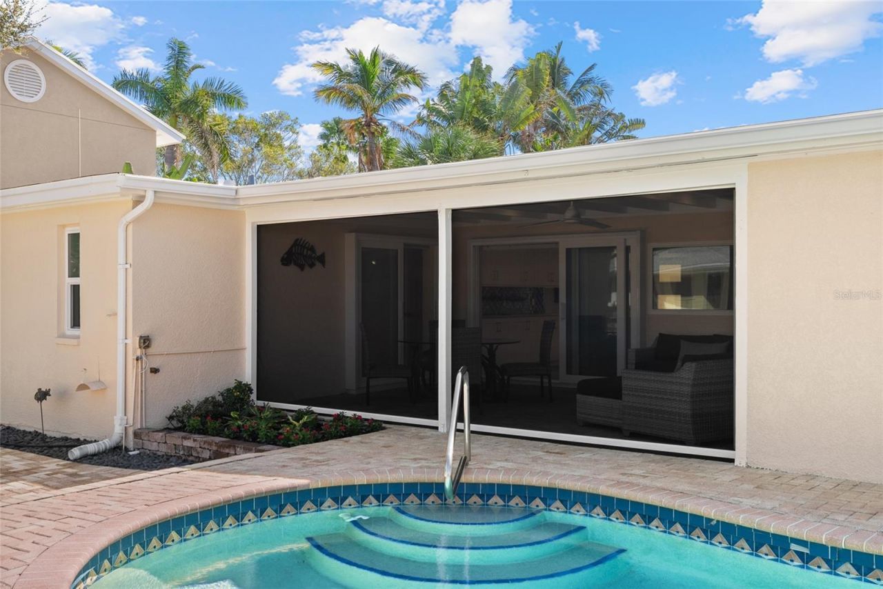 353 Avenida Leona, Sarasota, FL 34242 Photo