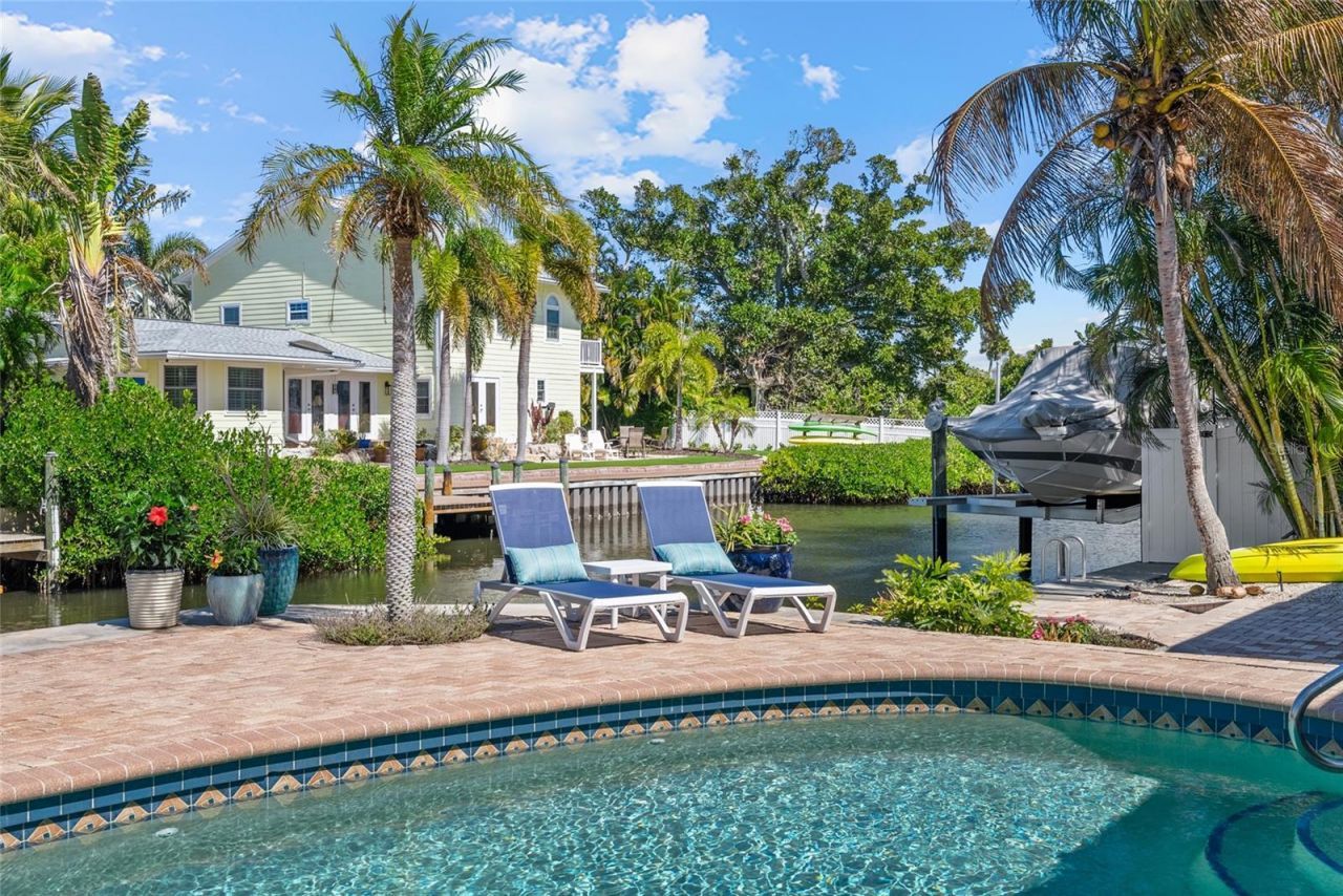 353 Avenida Leona, Sarasota, FL 34242 Photo