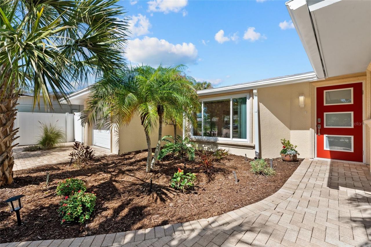 353 Avenida Leona, Sarasota, FL 34242 Photo