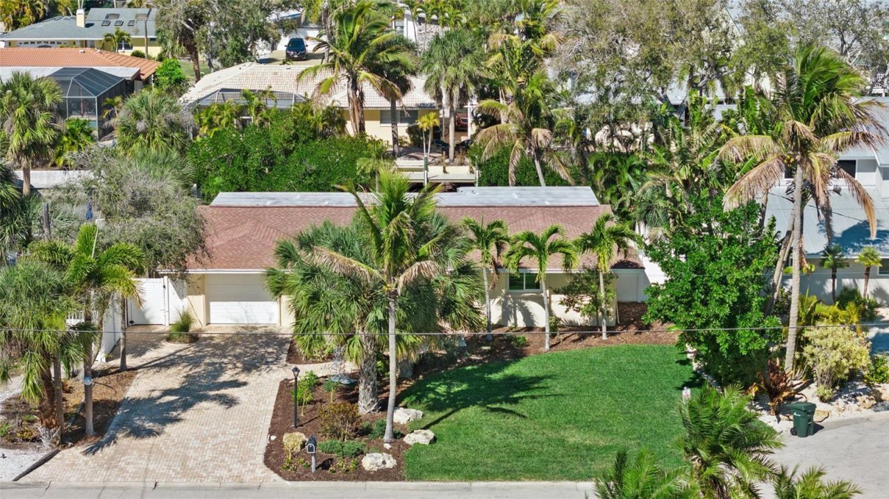 353 Avenida Leona, Sarasota, FL 34242 Photo