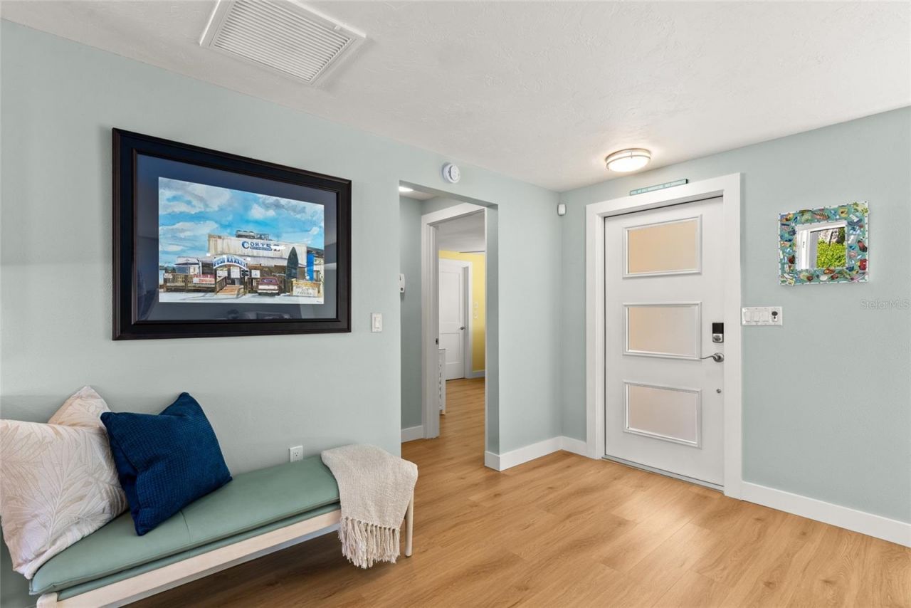 353 Avenida Leona, Sarasota, FL 34242 Photo