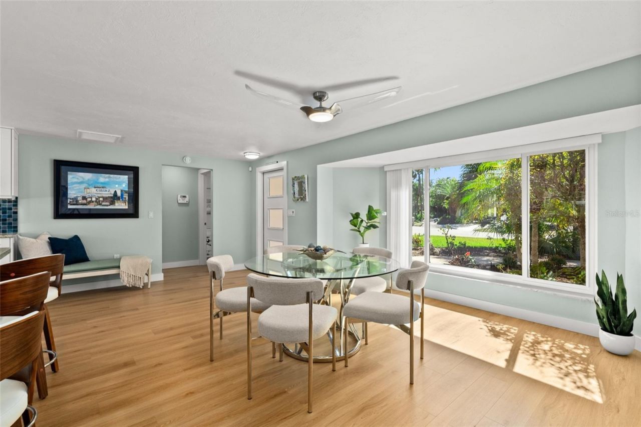 353 Avenida Leona, Sarasota, FL 34242 Photo