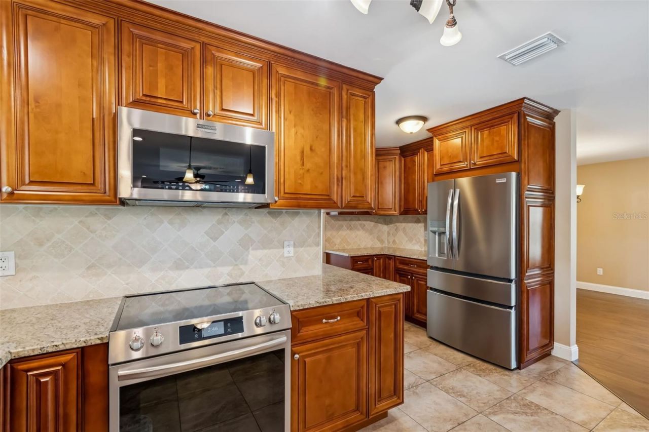 3106 Lake Ellen Drive, Tampa, FL 33618 Photo