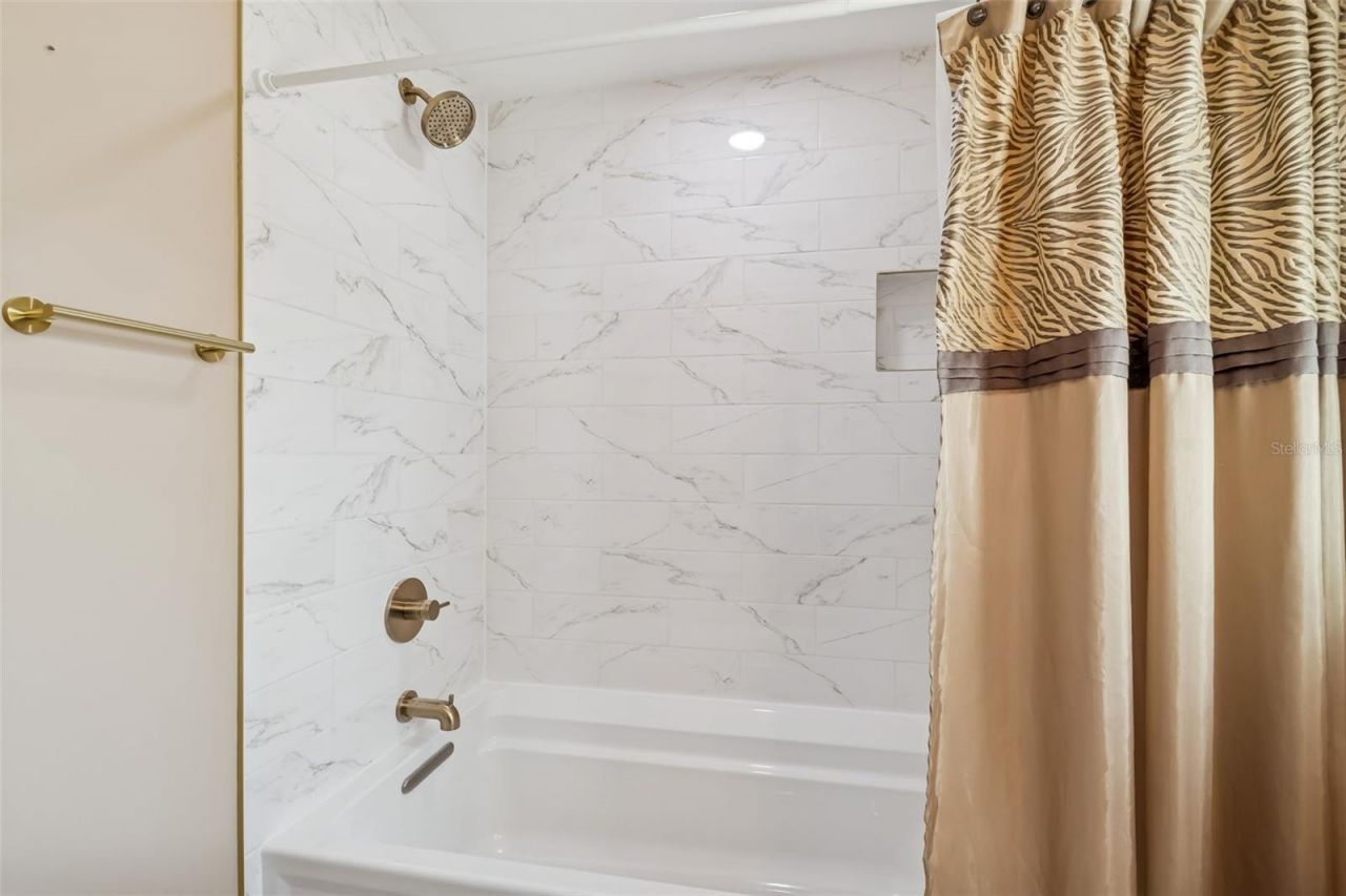 3106 Lake Ellen Drive, Tampa, FL 33618 Photo