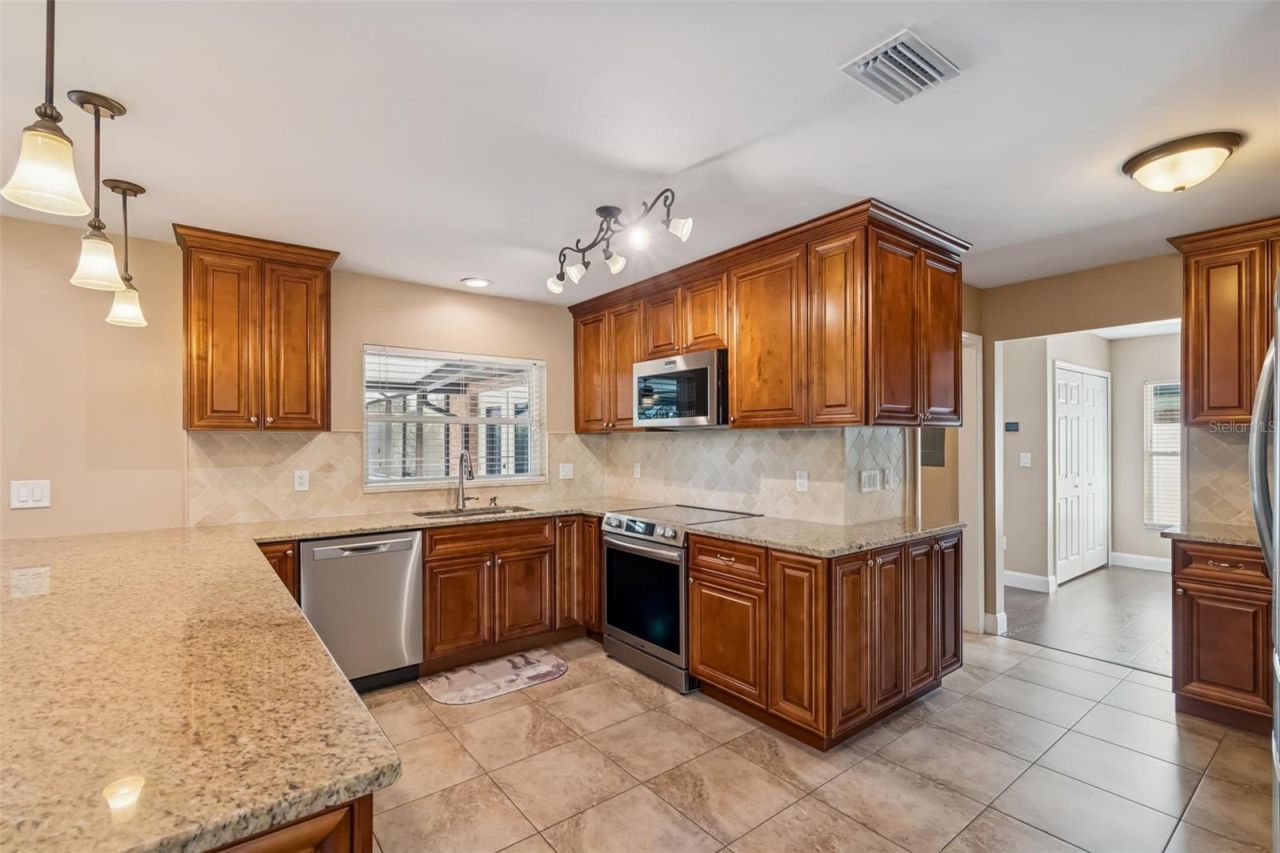 3106 Lake Ellen Drive, Tampa, FL 33618 Photo