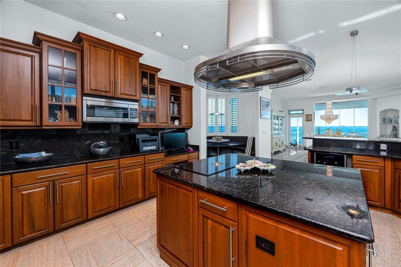 4908 64th Drive W, Bradenton, FL 34210 Photo