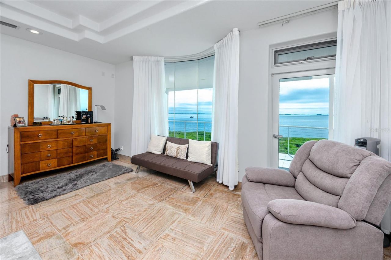 4908 64th Drive W, Bradenton, FL 34210 Photo