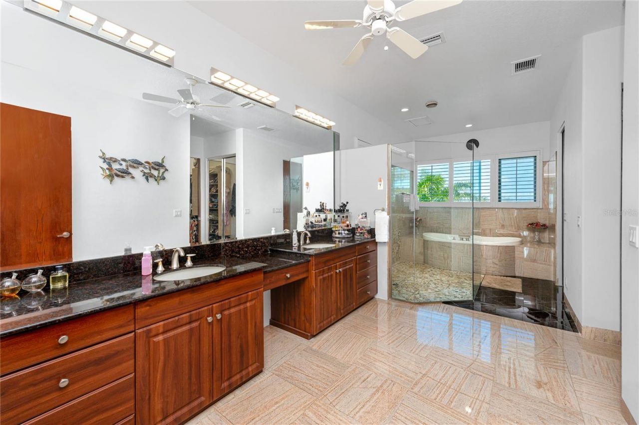 4908 64th Drive W, Bradenton, FL 34210 Photo