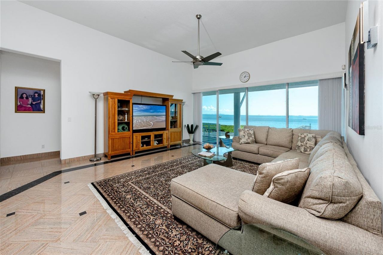 4908 64th Drive W, Bradenton, FL 34210 Photo