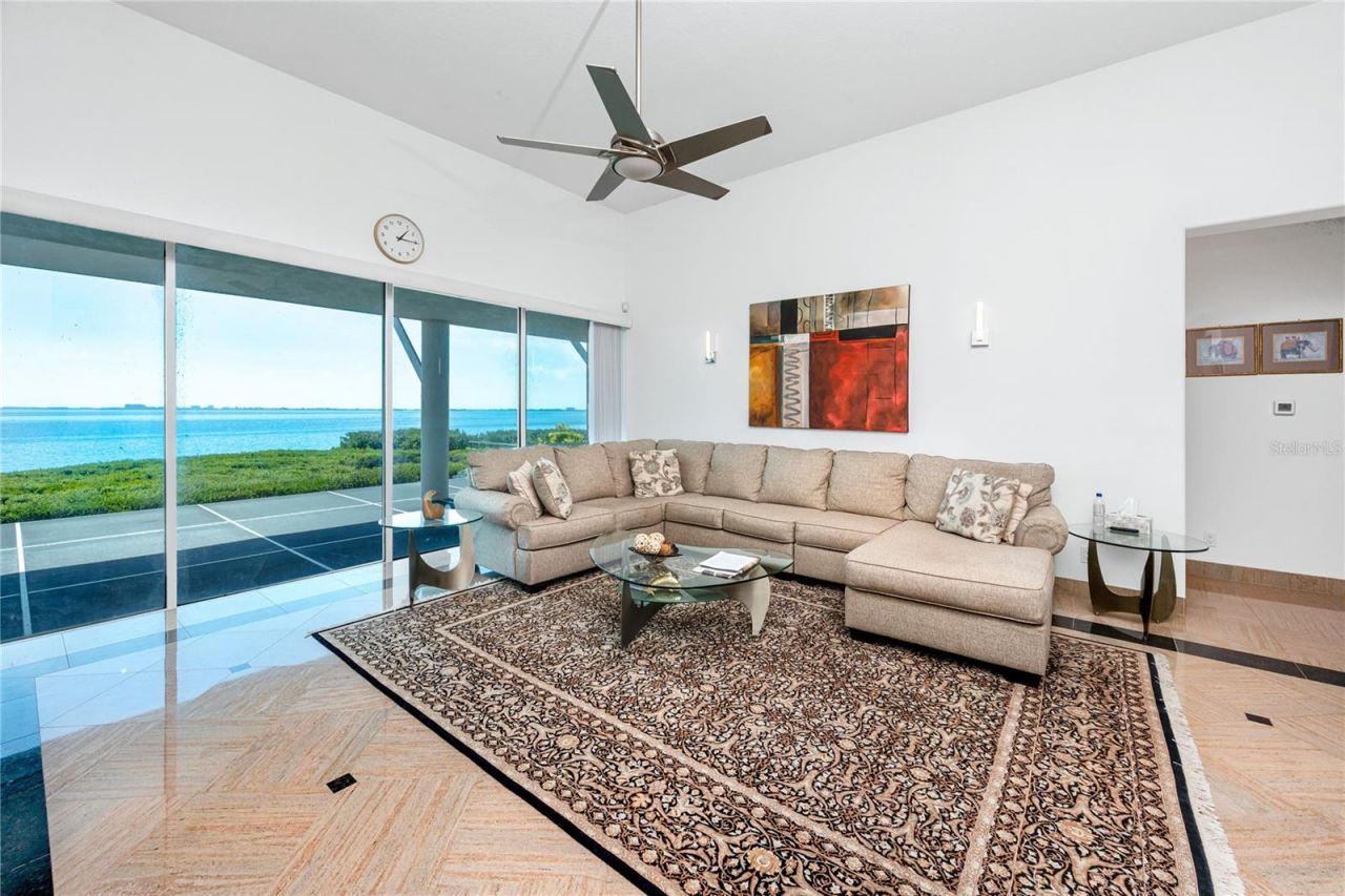 4908 64th Drive W, Bradenton, FL 34210 Photo