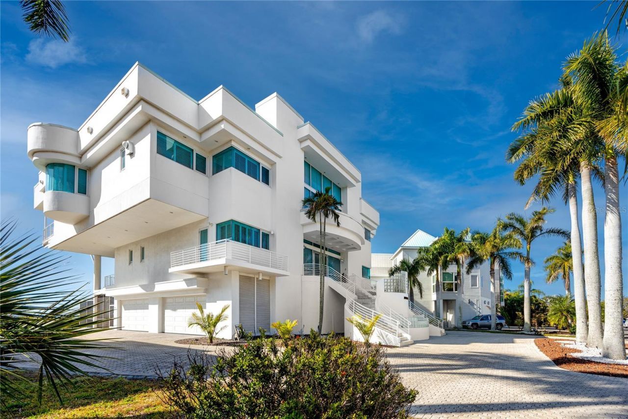 4908 64th Drive W, Bradenton, FL 34210 Photo