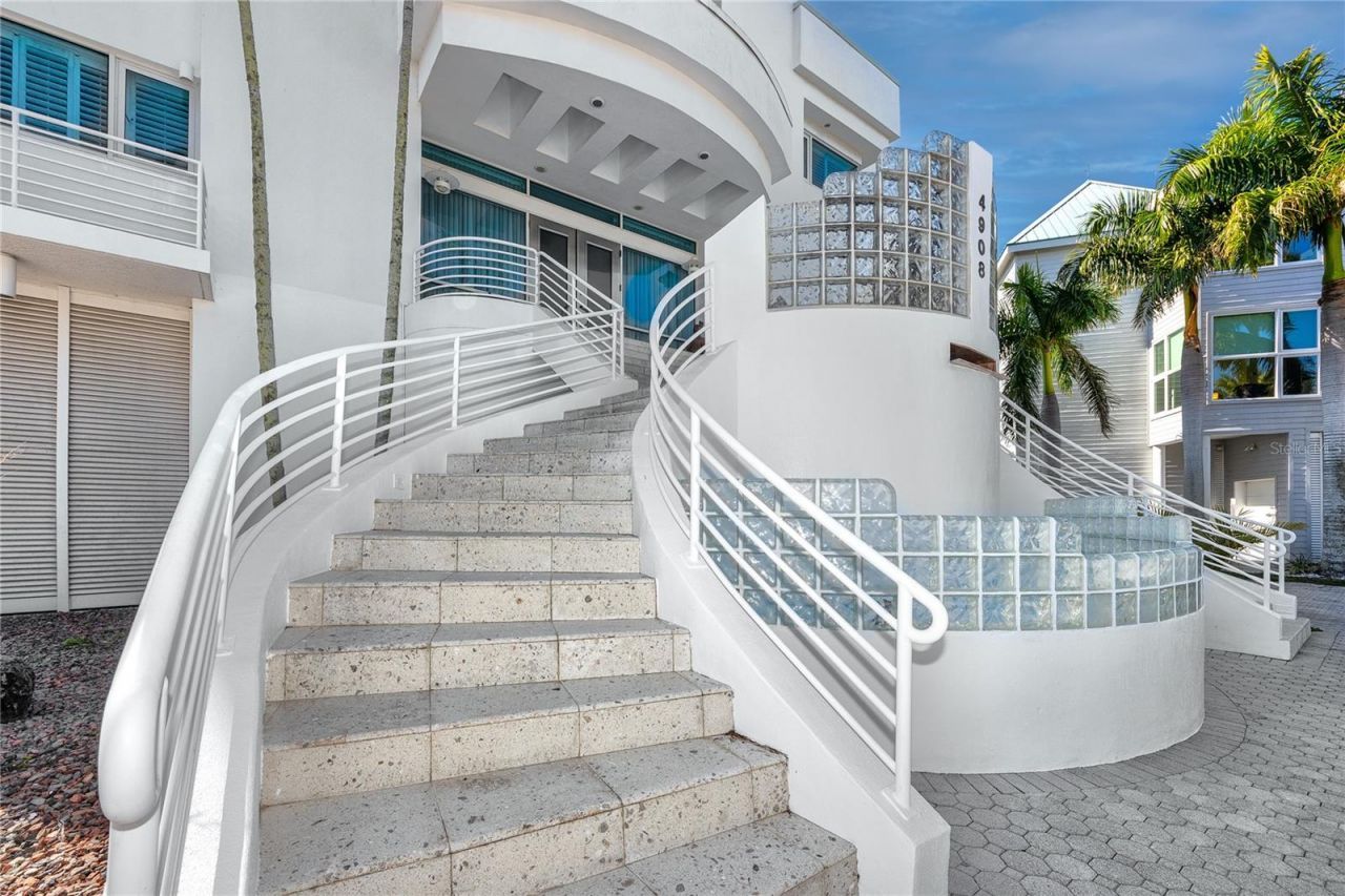 4908 64th Drive W, Bradenton, FL 34210 Photo