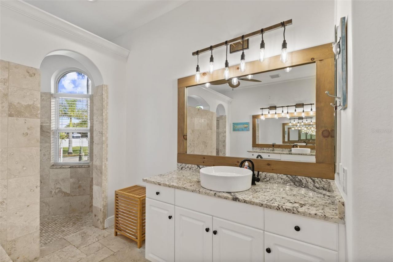 2114 SW 29th Terrace, Cape Coral, FL 33914 Photo