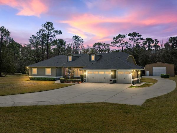 27154 RAVENS BROOK ROAD, WESLEY CHAPEL, FL 33544