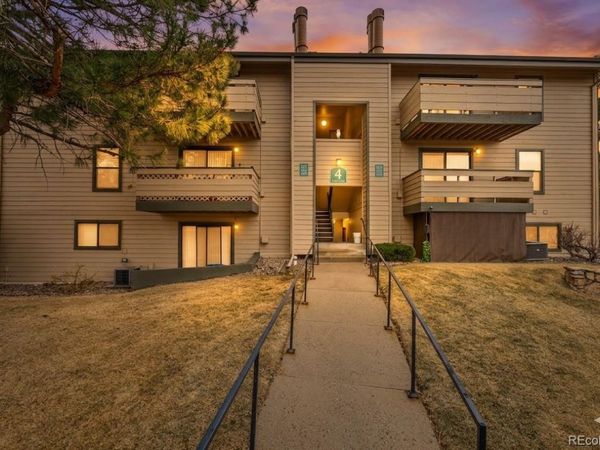430 Zang Street, Unit 4-307, Lakewood, CO 80228