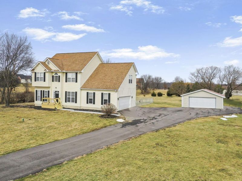 6904 Coonpath Road NE, Lancaster, OH 43130 Photo 3