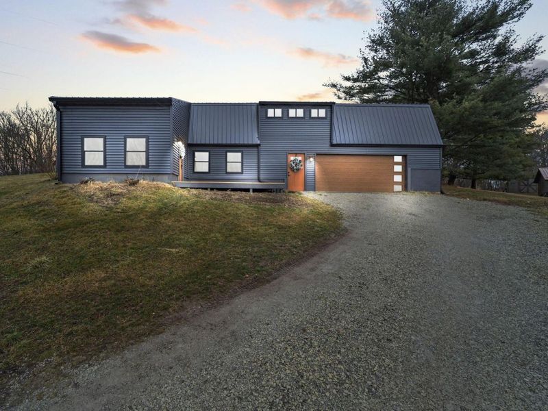 3805 Botson Lane, Cambridge, OH 43725 Photo 1