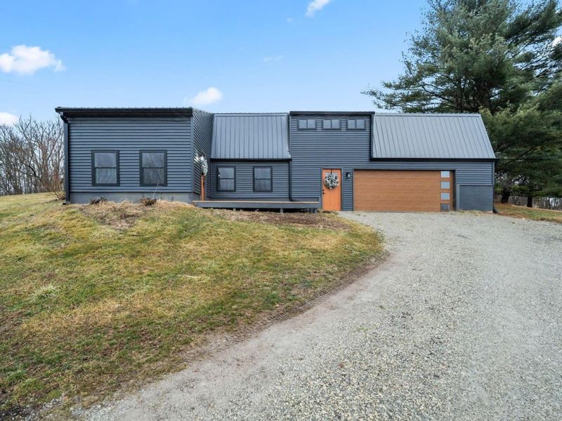 3805 Botson Lane, Cambridge, OH 43725 Photo 2