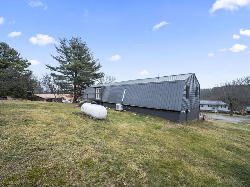 3805 Botson Lane, Cambridge, OH 43725 Photo 70