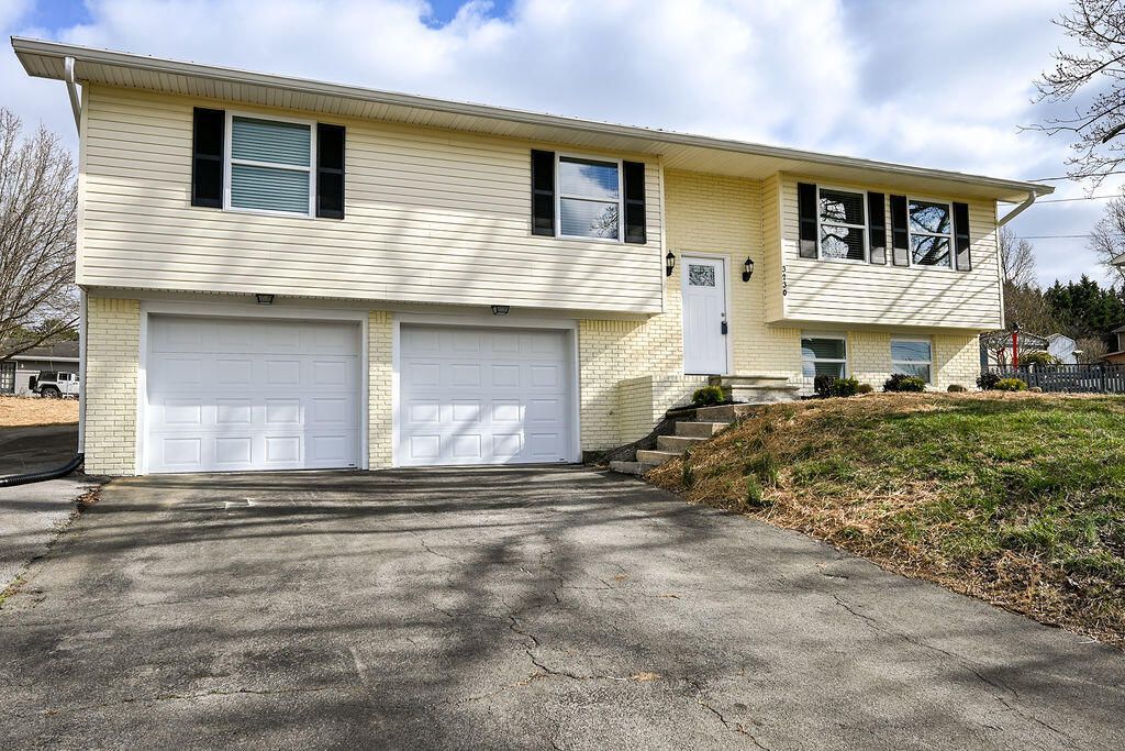 3230 SE Jackson Circle, Cleveland, TN 37323 Main Photo