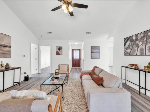 1800 Tamra CT, Round Rock, TX 78681