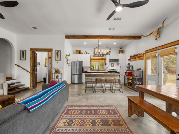 107 S Rainbow Ranch RD, Wimberley, TX 78676