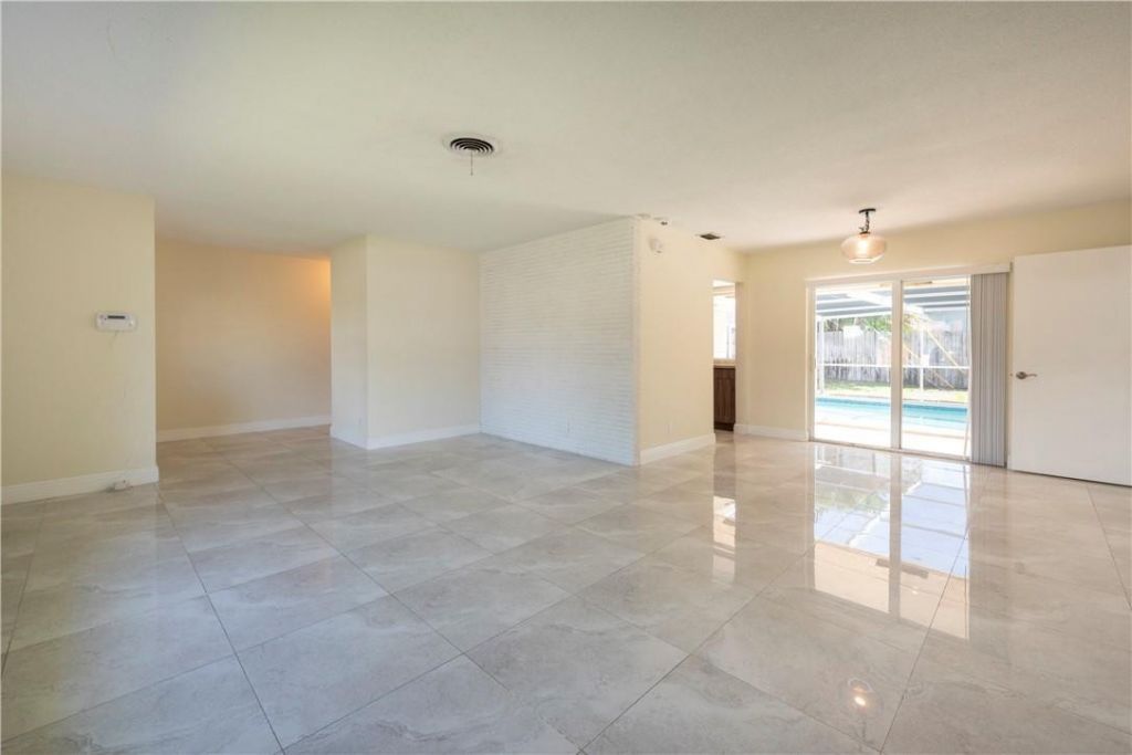 5200 NE 15th Avenue, Fort Lauderdale, FL 33334 Photo