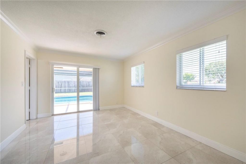 5200 NE 15th Avenue, Fort Lauderdale, FL 33334 Photo