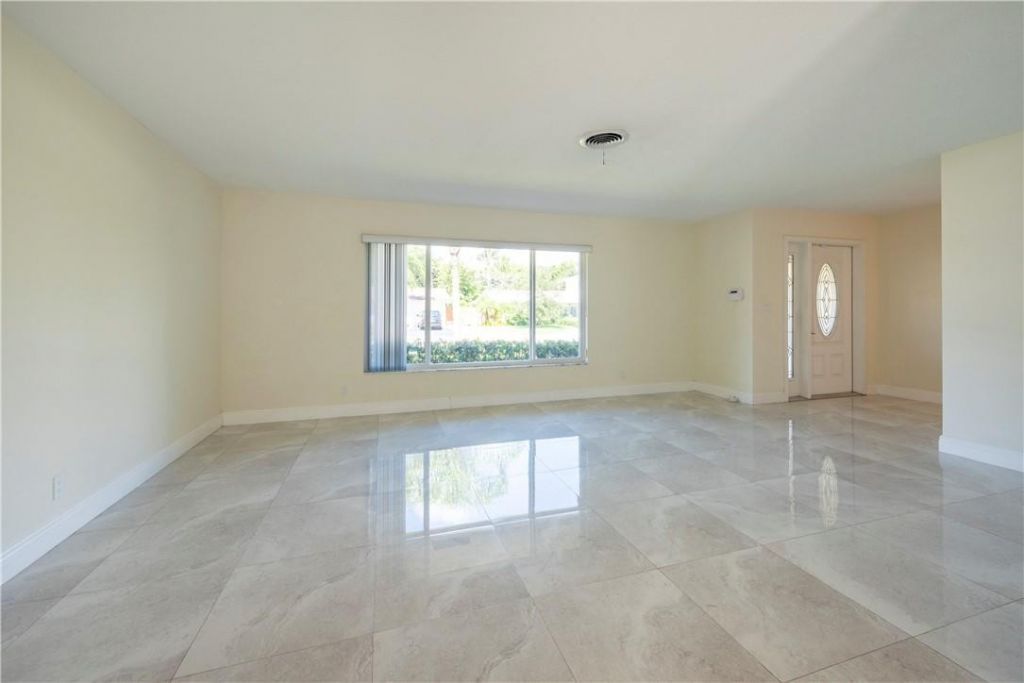5200 NE 15th Avenue, Fort Lauderdale, FL 33334 Photo