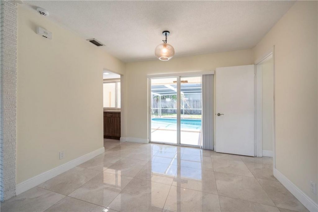 5200 NE 15th Avenue, Fort Lauderdale, FL 33334 Photo