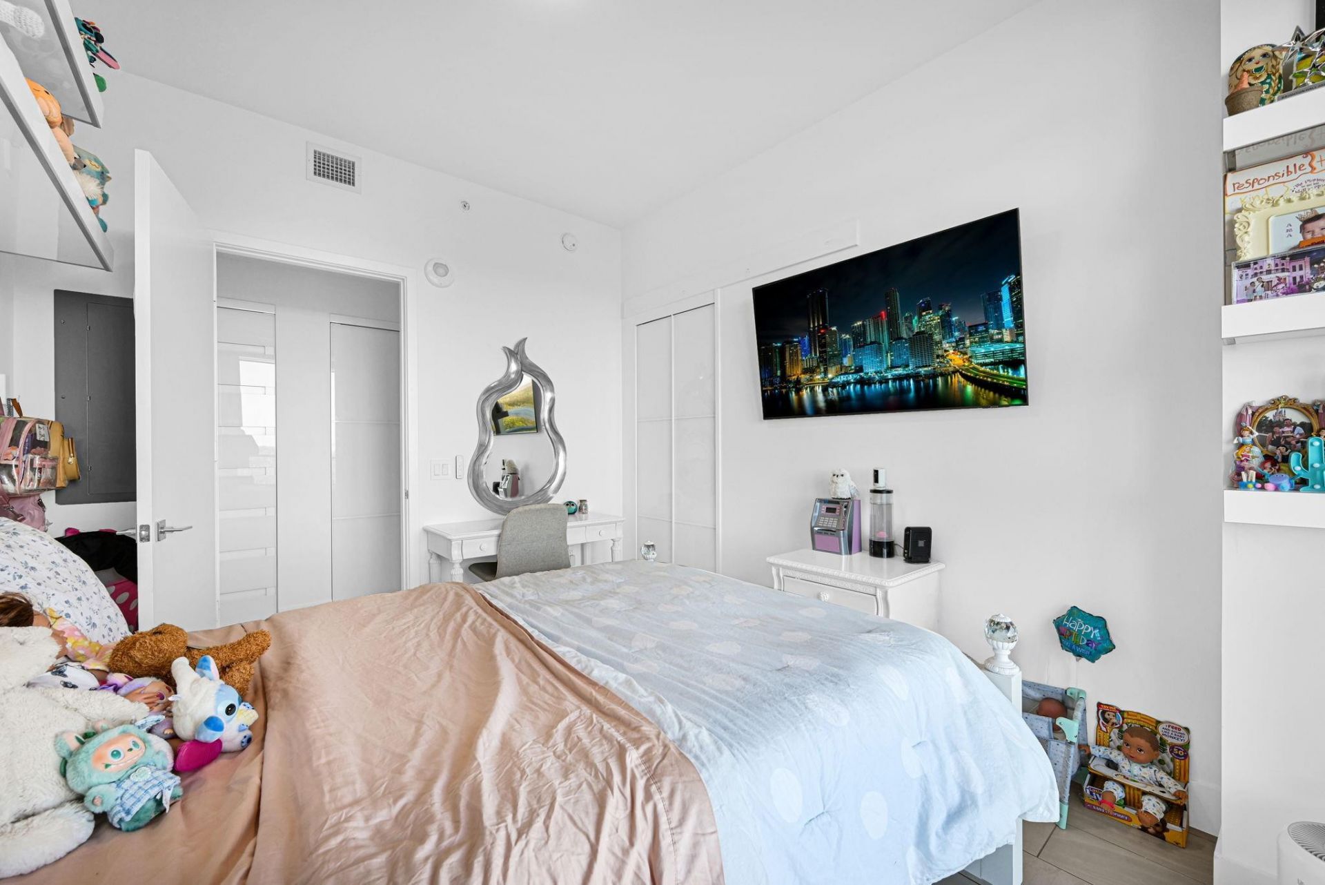 2000 Metropica Way, Unit 801, Sunrise, FL 33323 Photo