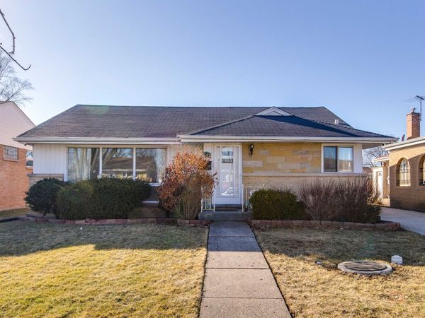 8532 N Oleander Avenue, Niles, IL 60714