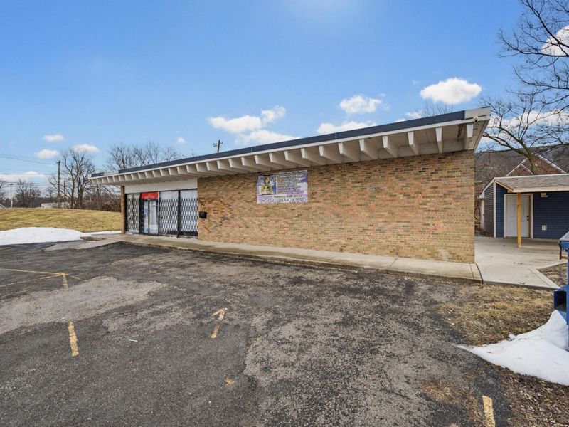 2060 Brentnell Avenue , Columbus, OH 43219 Photo 10